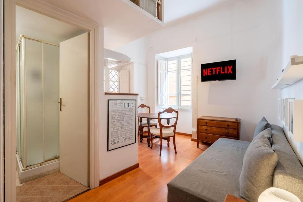 Tiny House Nel Cuore Di Roma Eksteriør billede